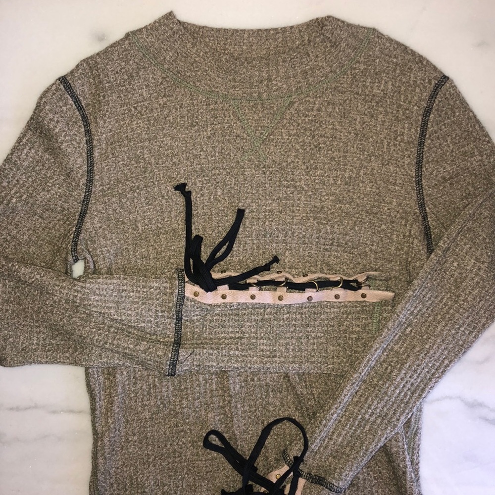 FREE PEOPLE || long sleeve waffle sweater